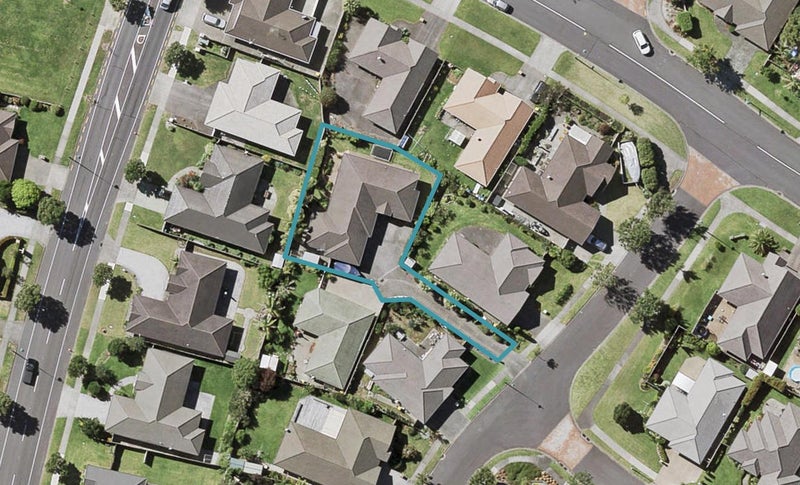 5 Newbliss Crescent, East Tamaki Heights, Auckland - Carousel 1