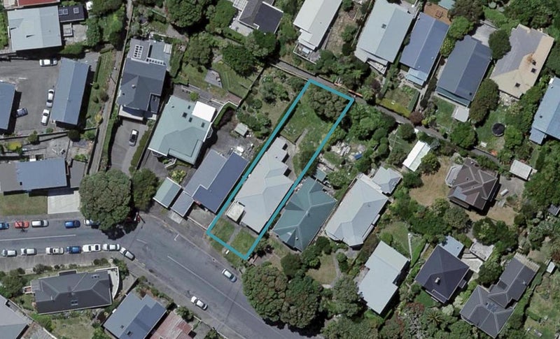 8 Waipapa Road, Hataitai, Wellington - Carousel 1