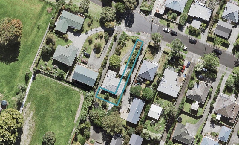 7/18 Riverview Road, New Lynn, Auckland - Carousel 1