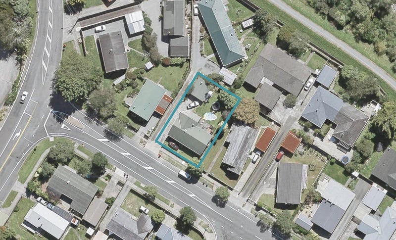 3 Gemstone Drive, Birchville, Upper Hutt - Carousel 1