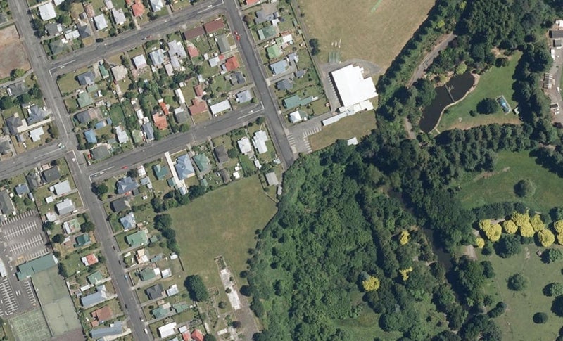 30 York Street, Dannevirke - Carousel 1