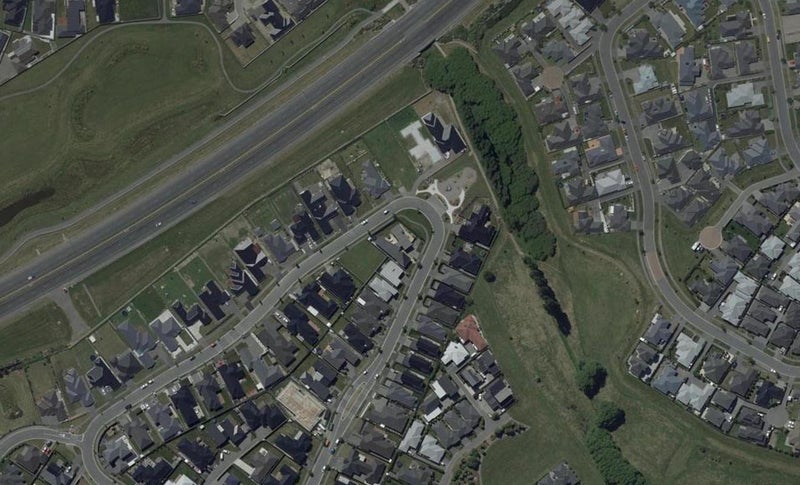27 Bronco Drive, Aidanfield, Christchurch - Carousel 1