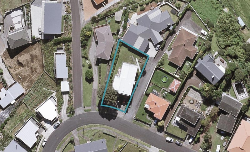 35 Crownhill Street, Spotswood, New Plymouth - Carousel 1