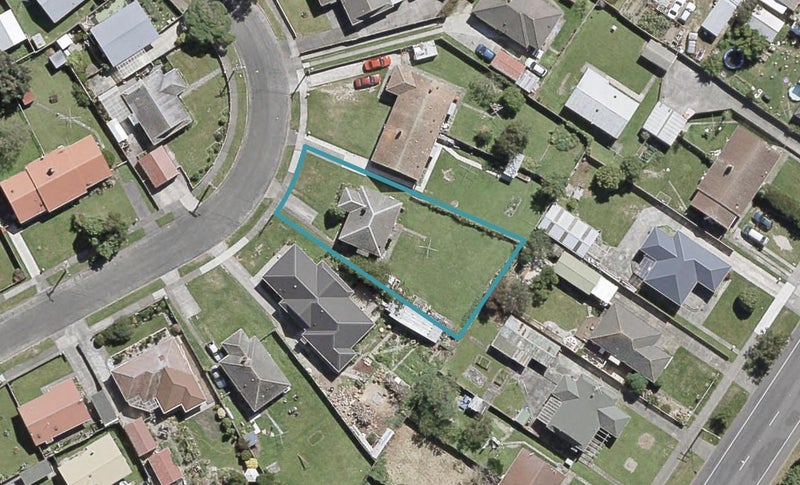 18 Hughes Crescent, Taita, Lower Hutt - Carousel 1