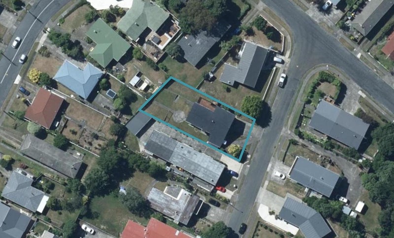 4 Quinn Grove, Ranui, Porirua - Carousel 1