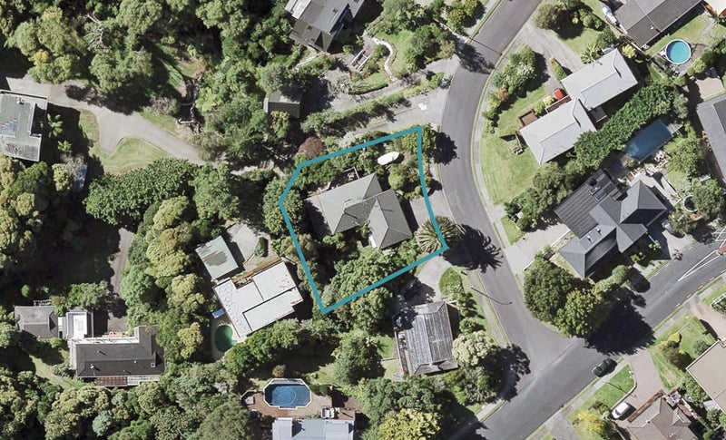 4 Montressor Place, Howick, Auckland - Carousel 1