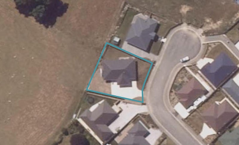 13 Dove Place, Holmes Hill, Oamaru - Carousel 1