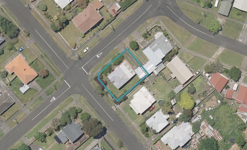 39 Jellicoe Street, Whanganui East, Whanganui - Carousel 1