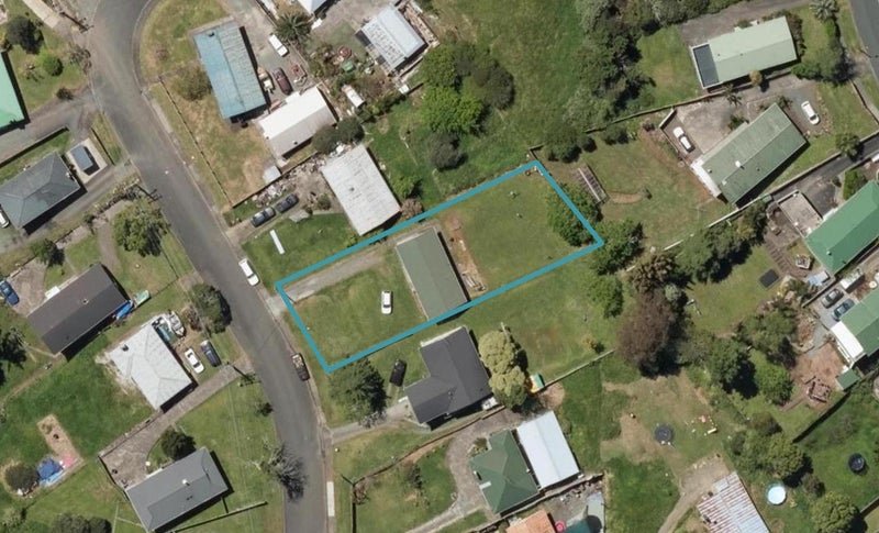 31 Charles Street, Kamo, Whangarei - Carousel 1