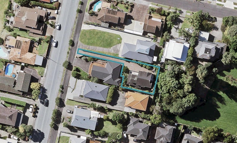 32A Pigeon Mountain Road, Half Moon Bay, Auckland - Carousel 1