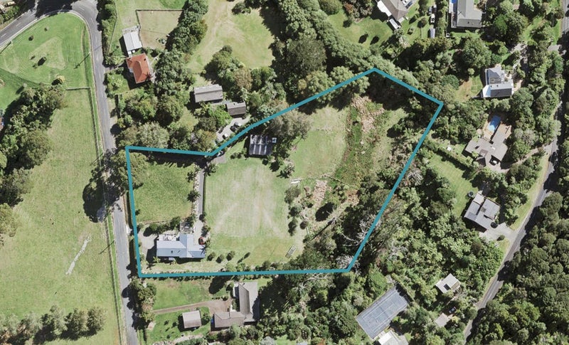 176 Carter Road, Oratia, Auckland - Carousel 1