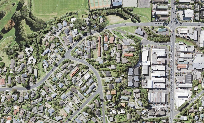 2 Nigel Road, Browns Bay, Auckland - Carousel 1