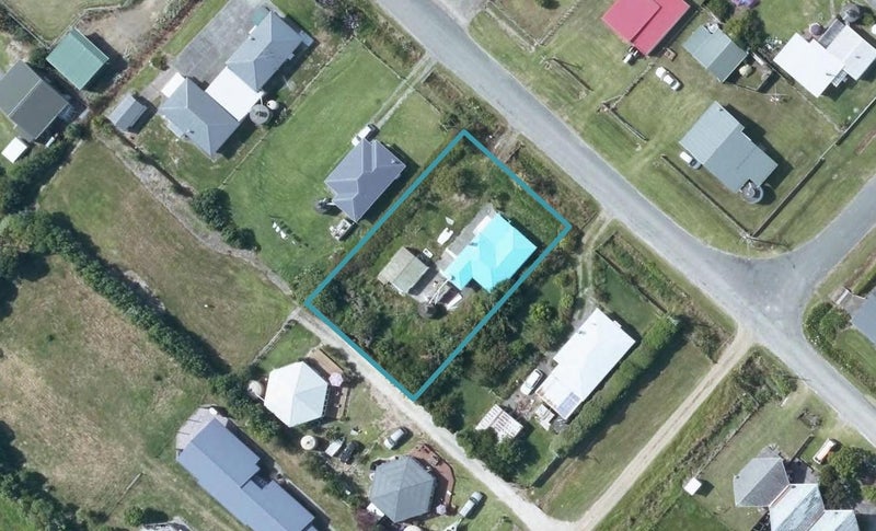 8 Weld Street, Nuhaka - Carousel 1
