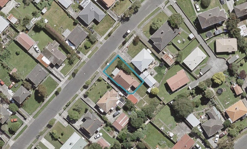 54 Compton Crescent, Taita, Lower Hutt - Carousel 1