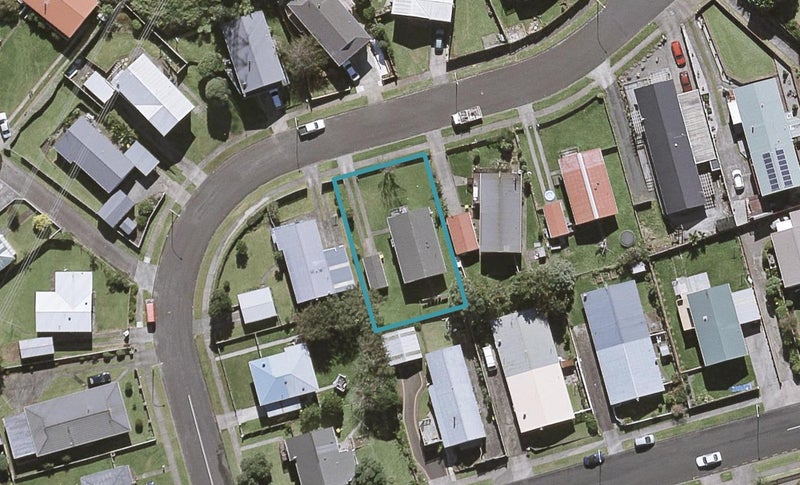 12 Tahurangi Place, Spotswood, New Plymouth - Carousel 1