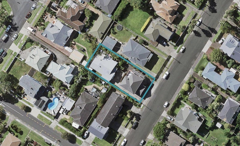 2/19 Bayview Road, Hauraki, Auckland - Carousel 1