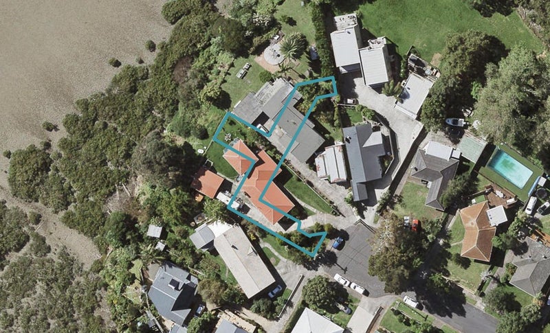 5 Seaside Place, Pakuranga, Auckland - Carousel 1