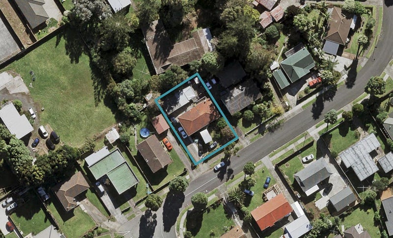 21 Dewhurst Place, Favona, Auckland - Carousel 1