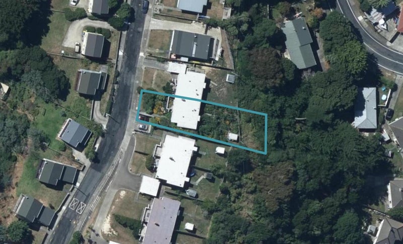11 Morere Street, Tītahi Bay, Porirua - Carousel 1