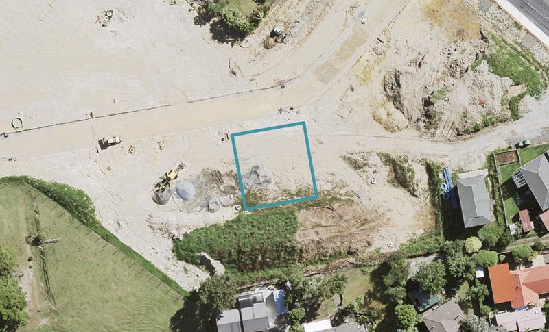 7 Bela Vista Boulevard, Swanson, Auckland - Carousel 1