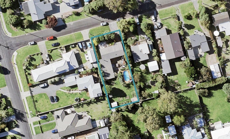 3 First View Avenue, Beachlands, Auckland - Carousel 1