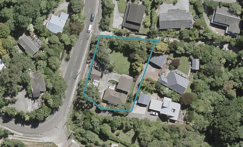 21 Miromiro Road, Normandale, Lower Hutt - Carousel 1