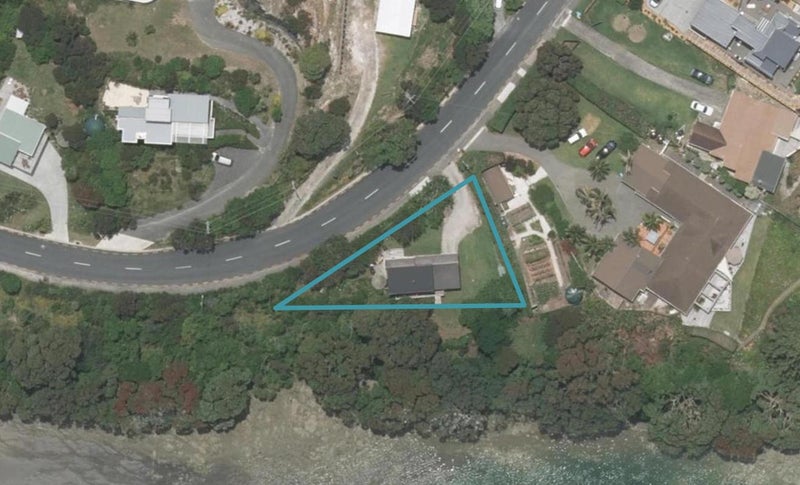 48 Wintle Street, Mangawhai Heads, Mangawhai - Carousel 1