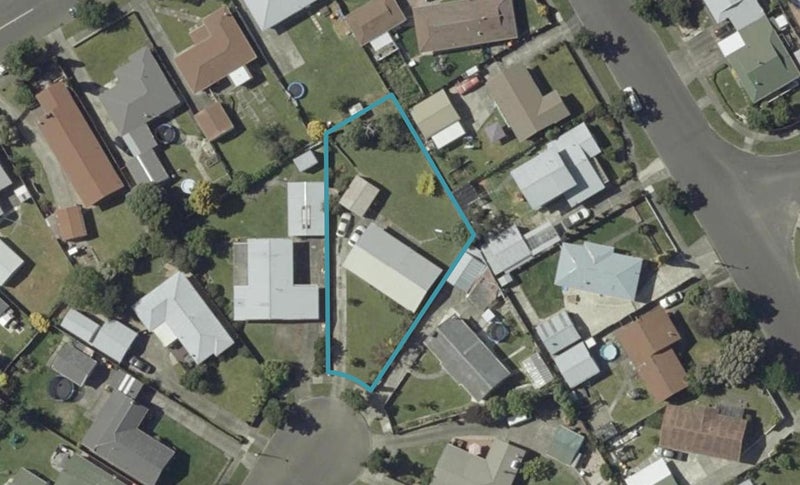 11 Motuoapa Place, Kelvin Grove, Palmerston North - Carousel 1