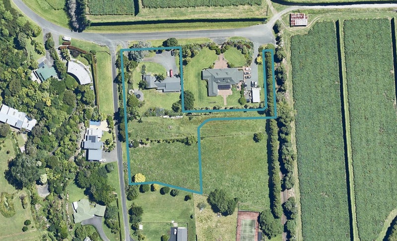84 Taniwha Place, Bethlehem, Tauranga - Carousel 1