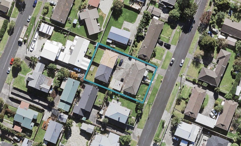 4/3 Karaka Street, New Lynn, Auckland - Carousel 1