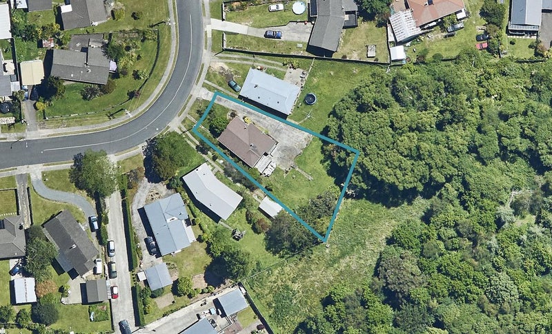 32 Alison Street, Mangakakahi, Rotorua - Carousel 1