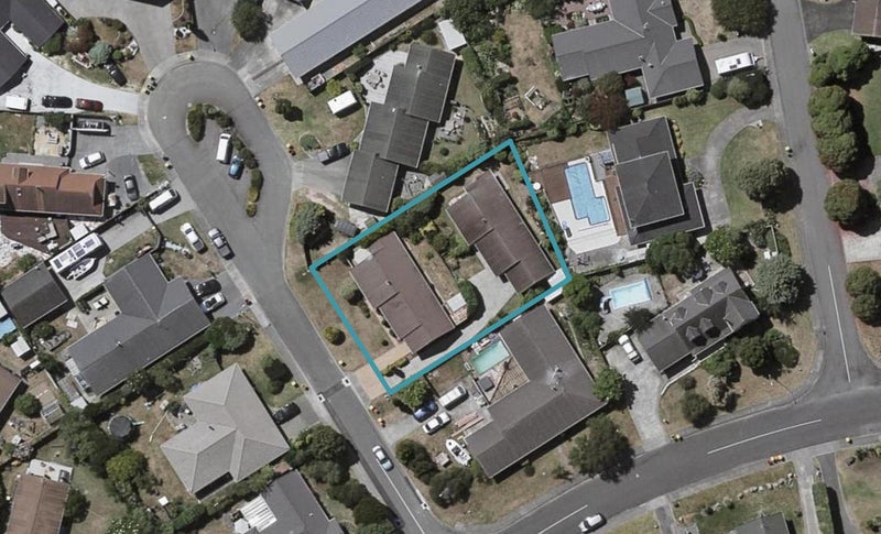 2/4 Oakwood Grove, Paraparaumu Beach, Paraparaumu - Carousel 1