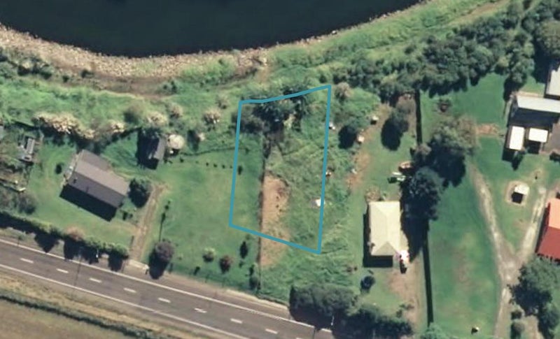 2014 State Highway 30, Te Teko, Whakatāne - Carousel 1