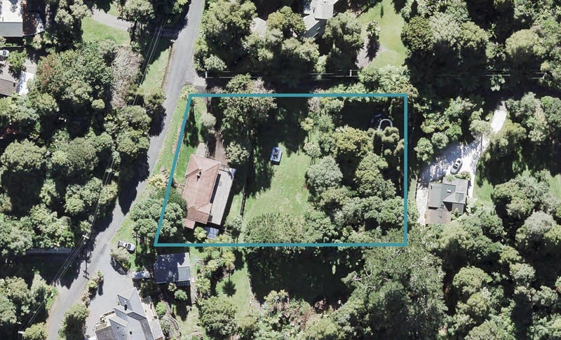 28 Bush Road, Waiatarua, Auckland - Carousel 1