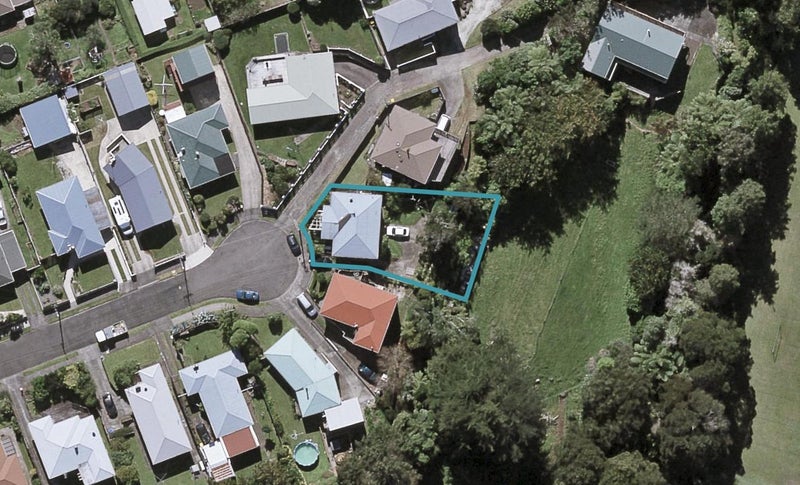 16 Barclay Street, Ferndale, New Plymouth - Carousel 1