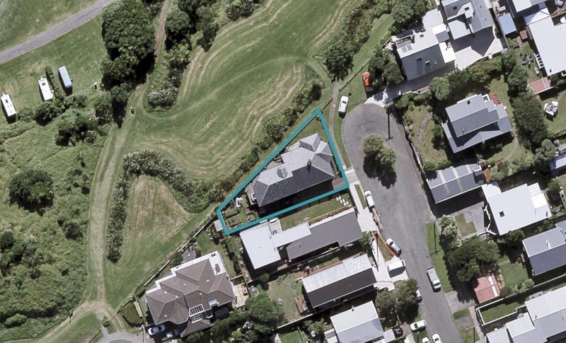 2 Newton Street, Fitzroy, New Plymouth - Carousel 1