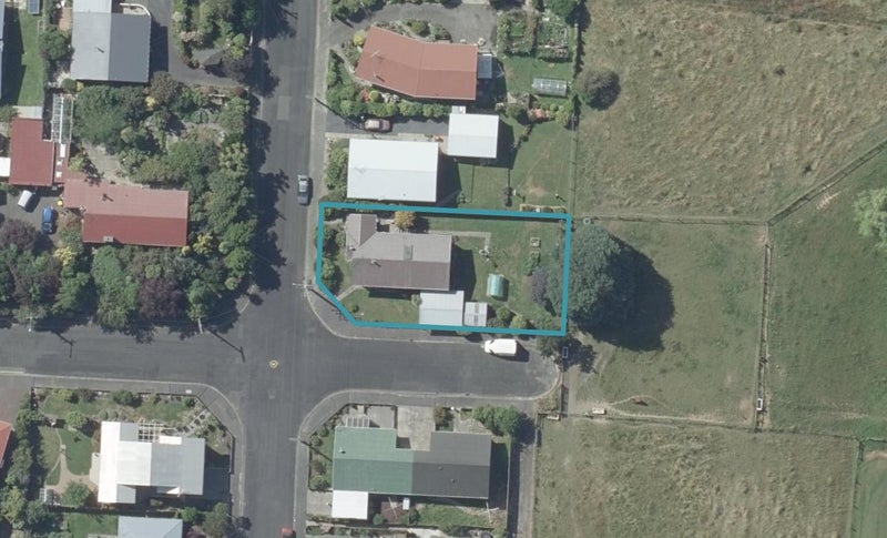 35 Christie Street, Abbotsford, Dunedin - Carousel 1