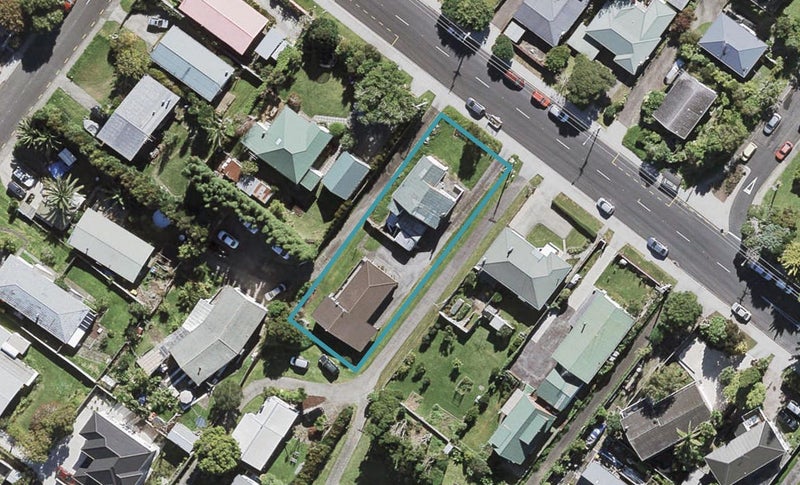 1/32 Kaipatiki Road, Glenfield, Auckland - Carousel 1