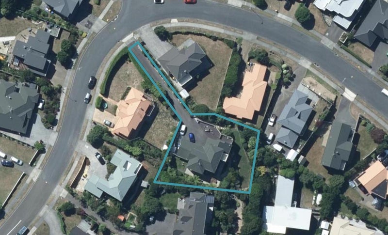 14 Pendennis Point, Camborne, Porirua - Carousel 1