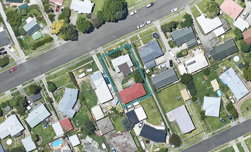 72 Esmeralda Street, Welcome Bay, Tauranga - Carousel 1
