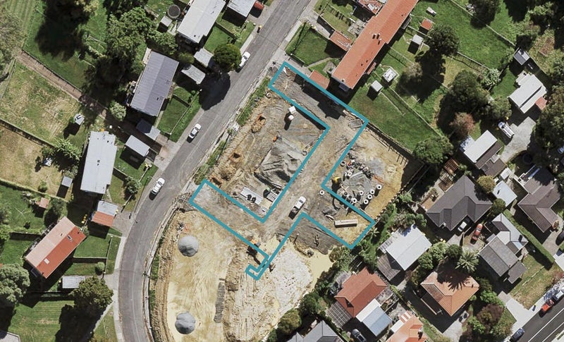 5 Piringa Lane, Northcote, Auckland - Carousel 1