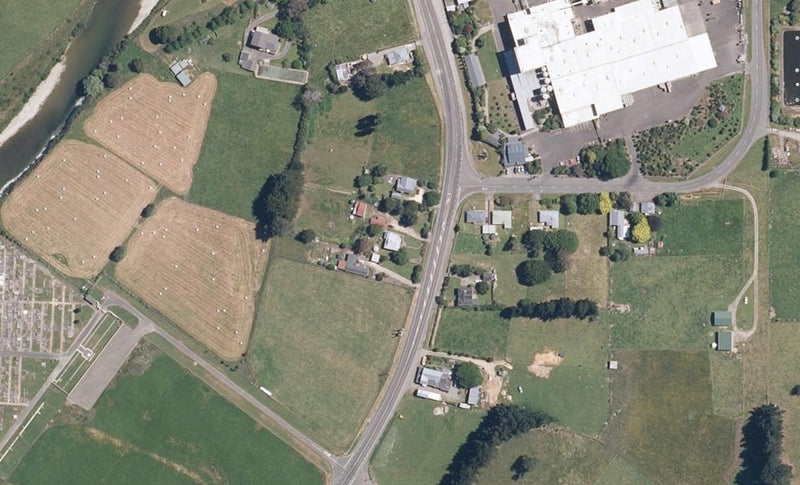 81388 State Highway 2, Mangatainoka, Pahiatua - Carousel 1