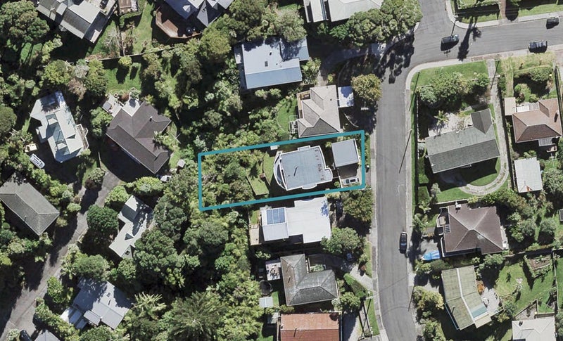 25 Teal Crescent, Beach Haven, Auckland - Carousel 1