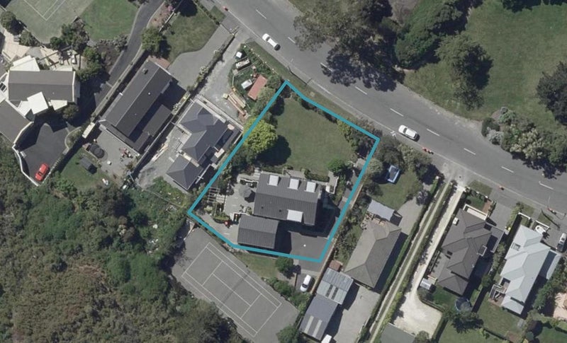 98 McCormacks Bay Road, Mount Pleasant, Christchurch - Carousel 1