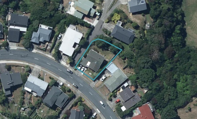 39 Eskdale Road, Papakowhai, Porirua - Carousel 1
