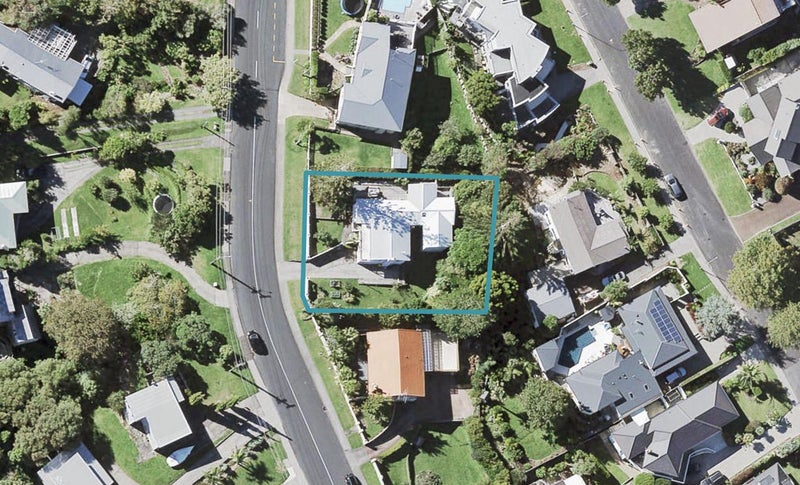 76 Cockle Bay Road, Cockle Bay, Auckland - Carousel 1