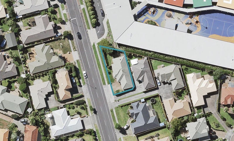 96 Golfland Drive, Golflands, Auckland - Carousel 1