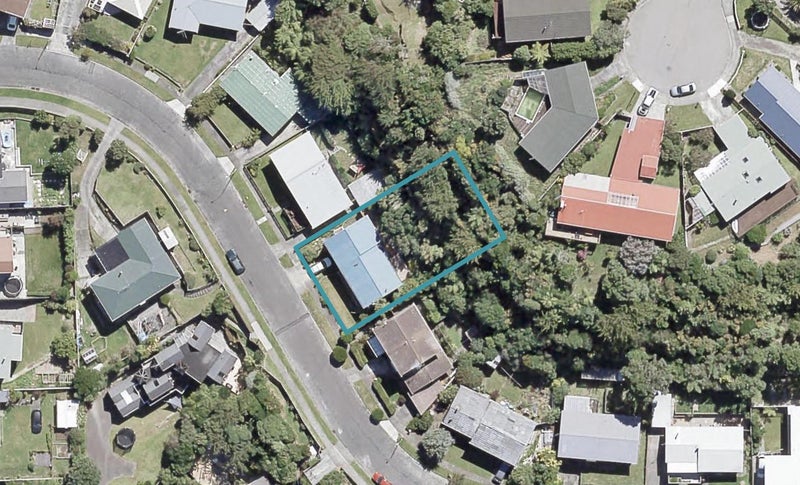 6 LABURNUM Grove, Maungaraki, Lower Hutt - Carousel 1