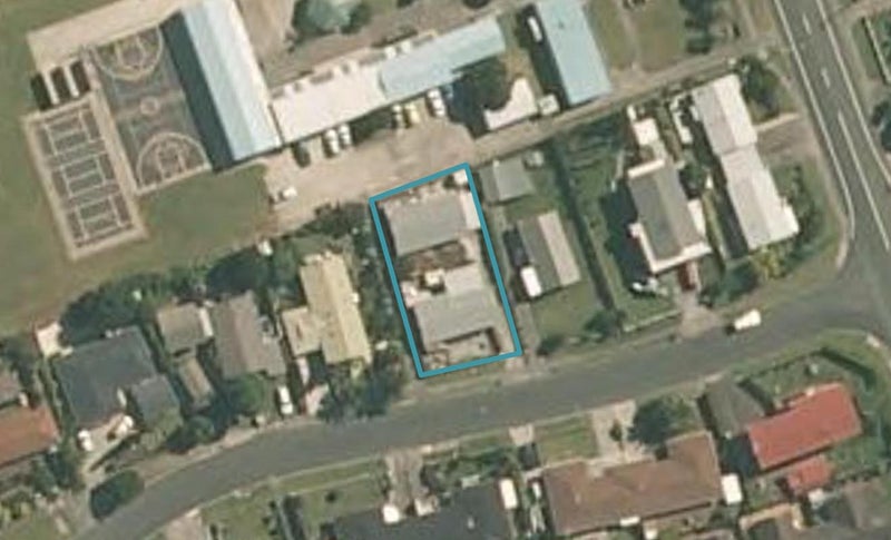 6B Nukumea Common, Orewa, Orewa - Carousel 1
