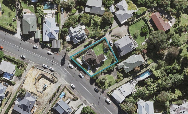 53 Hinemoa Street, Birkenhead, Auckland - Carousel 1